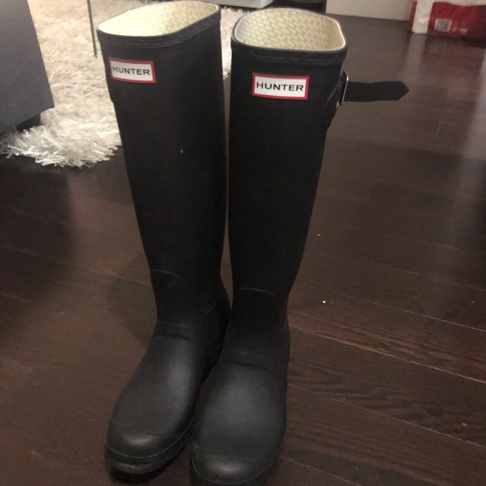 Hunter rain boots black